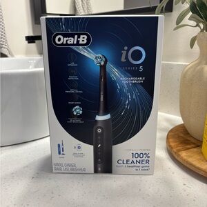 Oral-B Electric Toothbrush